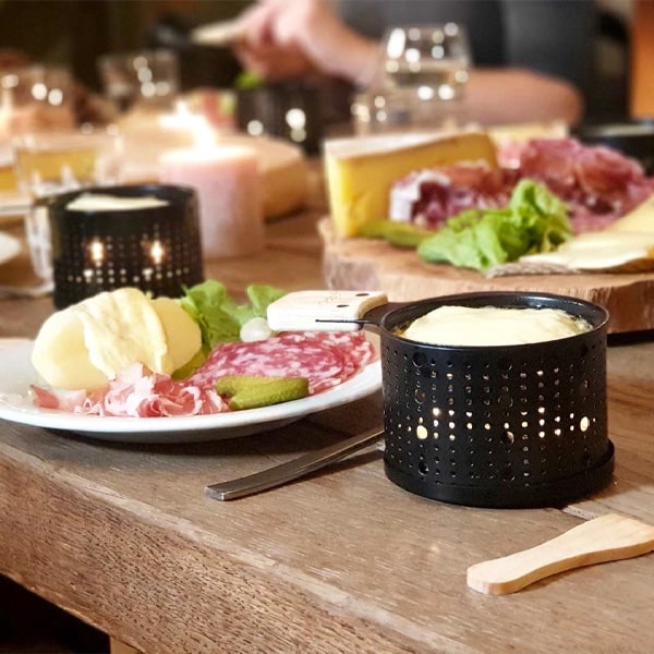 Raclette à la Bougie 12 Personnes avec Valise en Osier