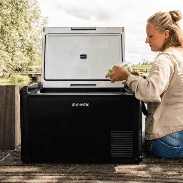 Glacire 35L  compression 12/24V et 230V MESTIC MCCP-35 AC/DC