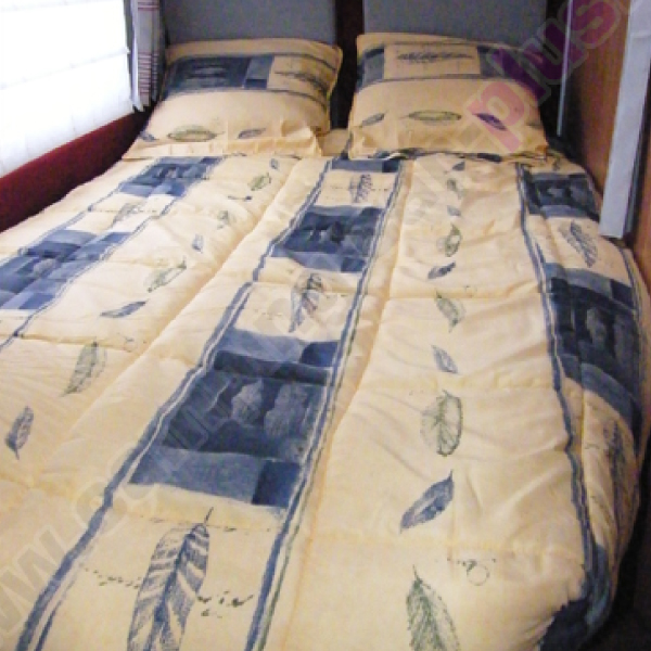 Lit tout fait pour lit coup  gauche BLEU 130 X 190 avec 2 taies d'oreiller
