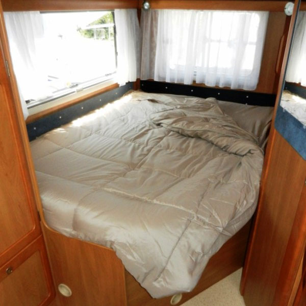 Lit tout fait coup  droite 130x190 uni beige