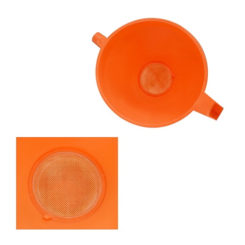 Entonnoir Coghlan's Funnel - Pour remplir les bouteilles d'essence des  réchauds de camping