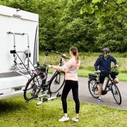Porte-v�los t�lescopique Lift V16 Motoris� THULE